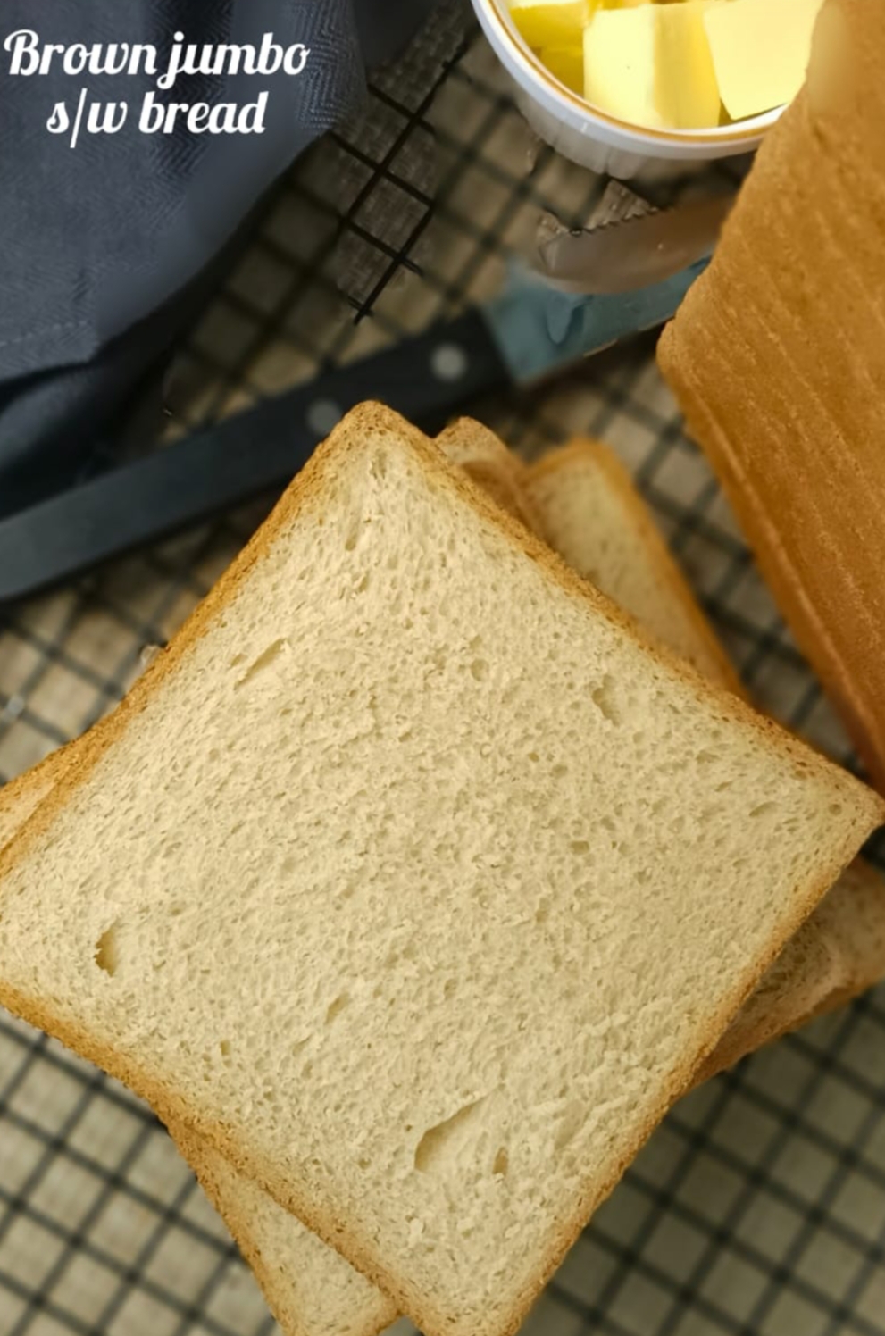 Brown Jumbo Bread